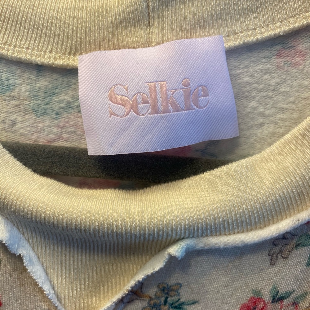 Selkie Garland Pillow Sweater - Picture 3 of 6